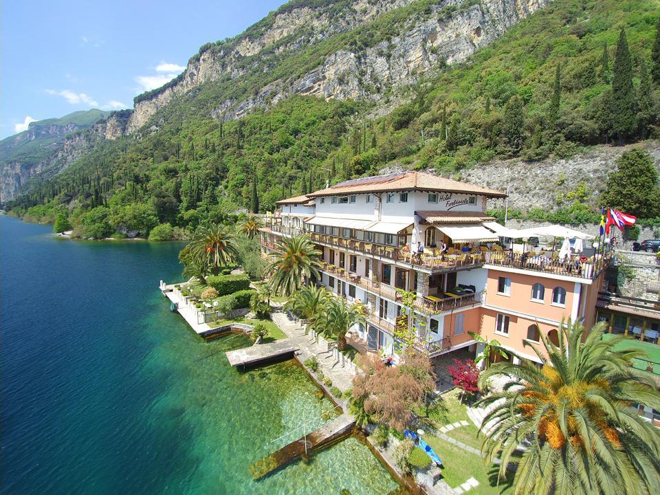 Hotel Forbisicle Tignale Exterior foto